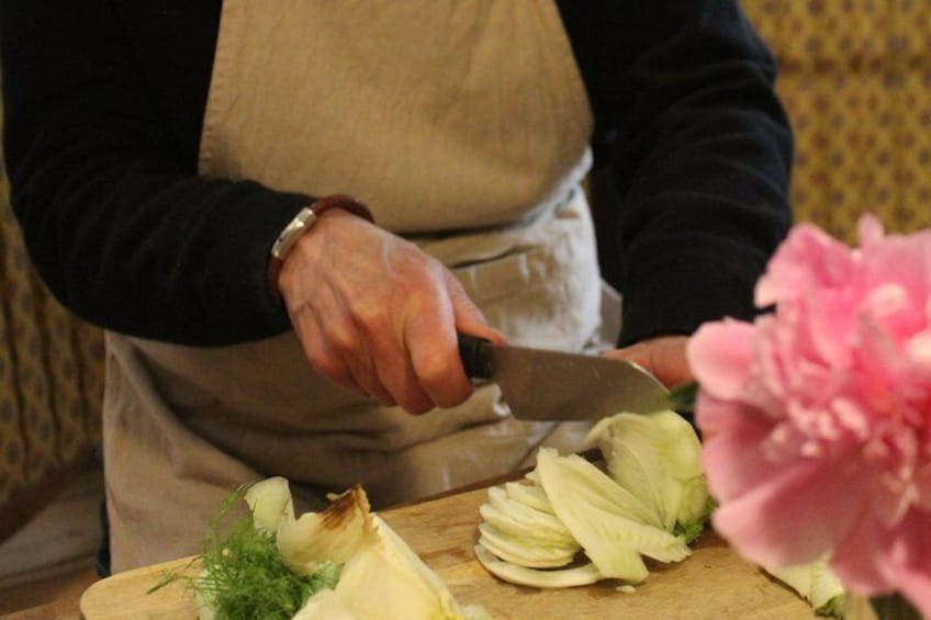 Plant-based French Cooking Class in Historic Bordeaux Apartment 3