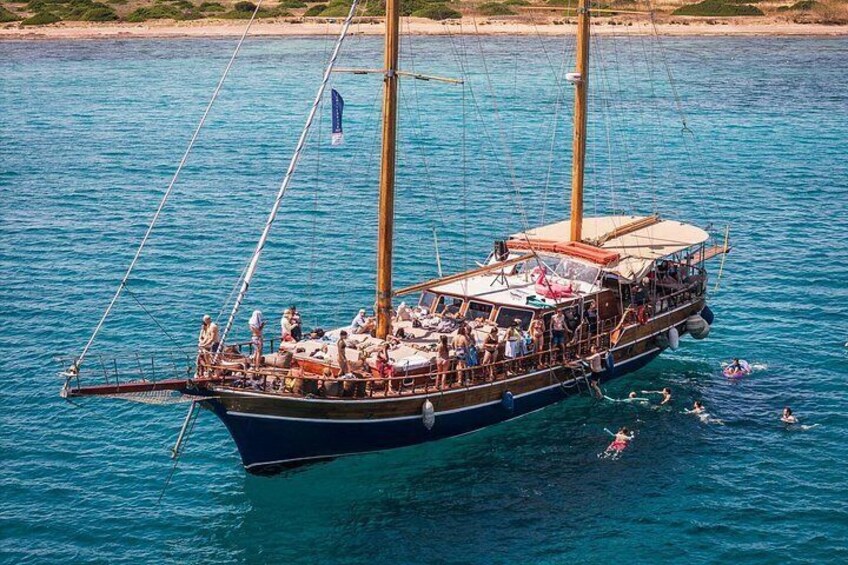 Athens cruise: Agistri, Moni, Aegina with lunch & drinks included 3