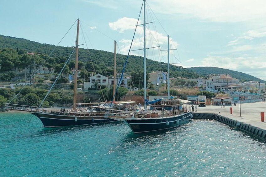 Athens cruise: Agistri, Moni, Aegina with lunch & drinks included 2