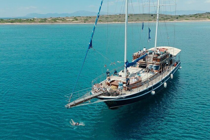 Athens cruise: Agistri, Moni, Aegina with lunch & drinks included 4