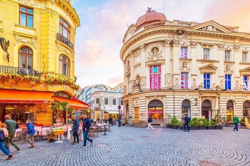 Bucharest City Pass: Parliament, Old Town & Dracula's Castle 2