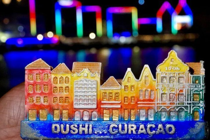 Sunset Sip and Paint Overlooking Curaçao Iconic Skyline 4