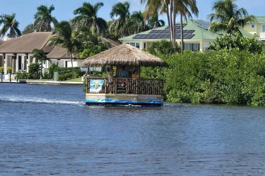 Fort Myers Beach 90 Minute Round Tiki Boat Cruise 2