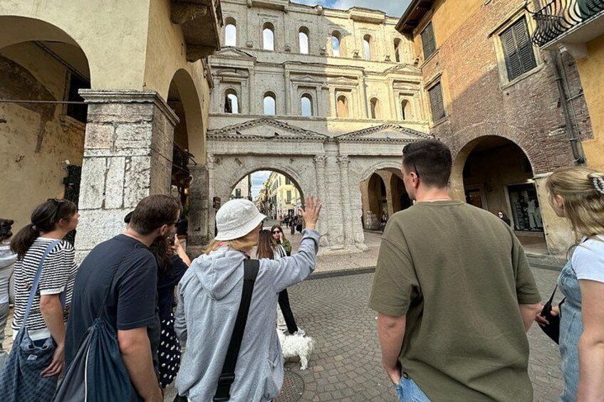 Verona Must-See Sites: Guided Walking City Tour with local Expert 2