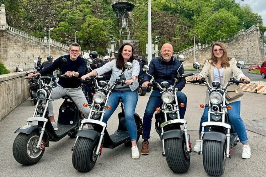 Monster Bike Sightseeing Tour – City Budapest on Electric Rollers 4