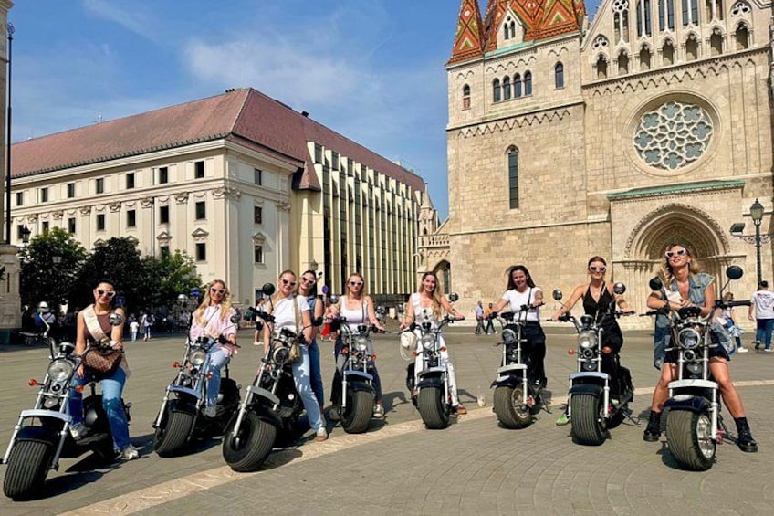 Monster Bike Sightseeing Tour – City Budapest on Electric Rollers 4