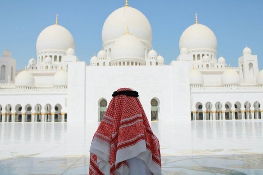Full-Day Abu Dhabi City Tour Including Sheikh Zayed Grand Mosque 4