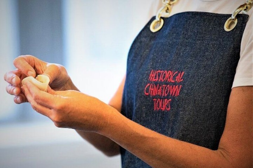 Vancouver Chinatown Tour and Dumpling-Making Cooking Class 4