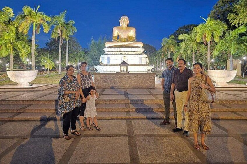 Tuk Tuk Safari Capital Colombo (Food and Entry Fees) Including 5