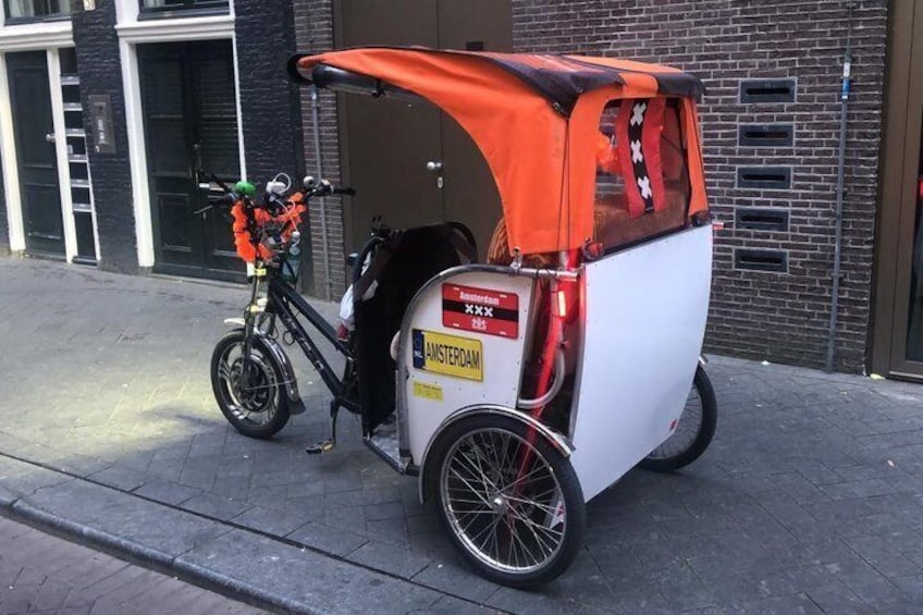 Private Amsterdam Experience—1 Hour Sightseeing Tour & Local Host 2