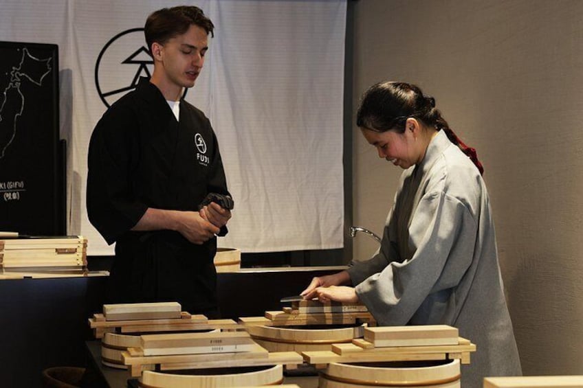 Traditional Japanese Knife Sharpening Class in Tokyo [EN OK!] 5