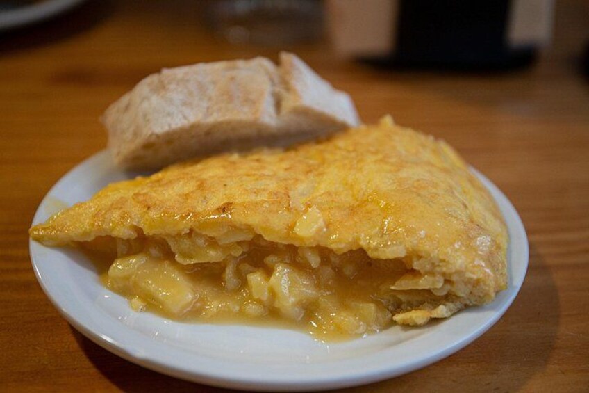 A delicious potato tortilla 3
