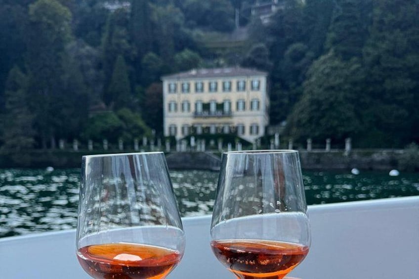 Aperol Spritz aboard the “Dolce Vita”! 5