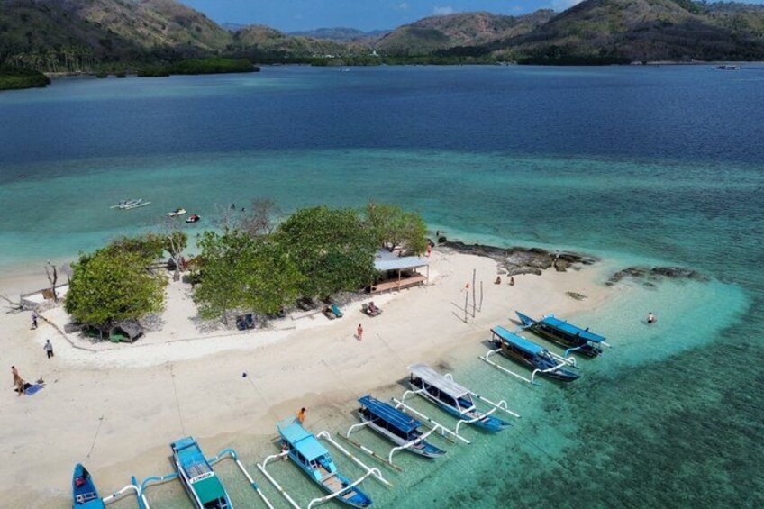 7 Secret Gilis: Private Snorkeling Escape to Hidden Paradise 3