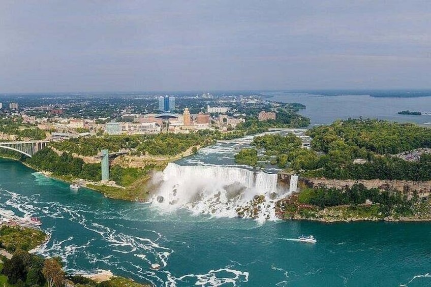 Niagara Falls Private Day Trip from New York City 3