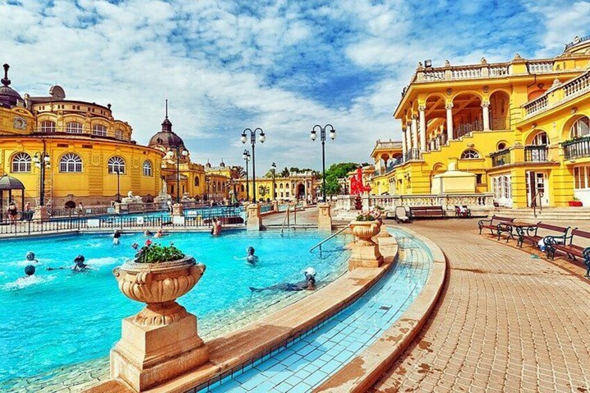 Budapest: St.Stephen's Basilica, Danube Cruise & More 5