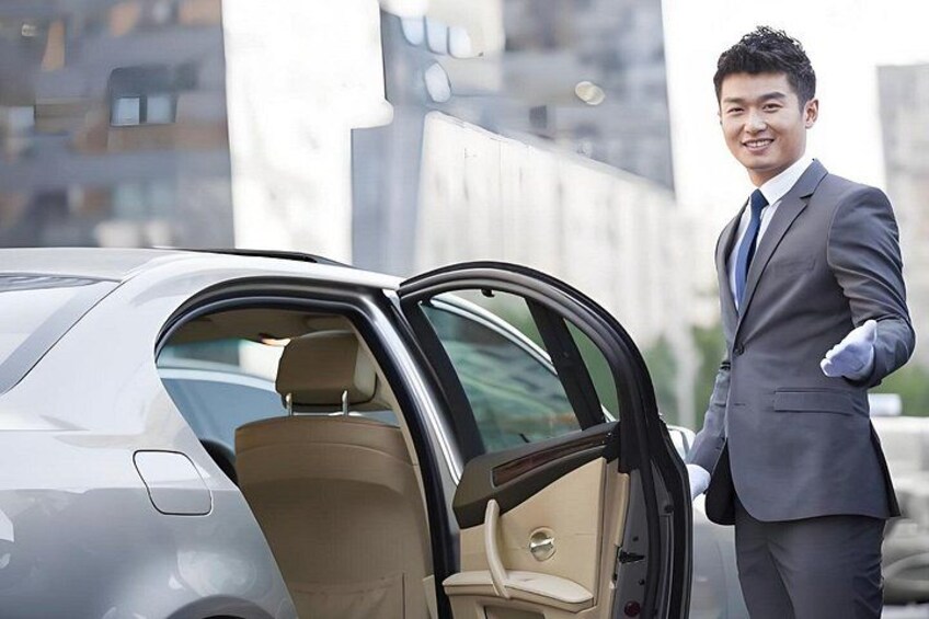 Chongqing Private Transfer Airport Train Station Hotel Luxury Car 5