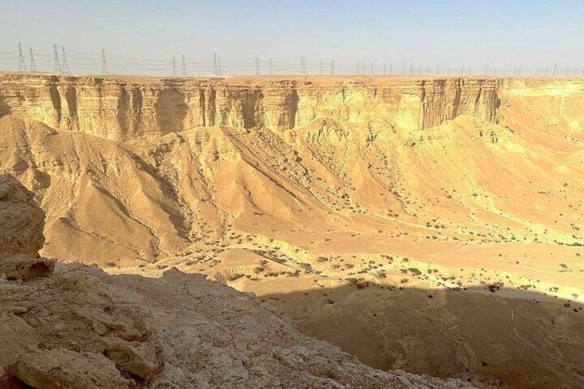 Short 3-Hour Second Edge of the World Tour: Darb Al-Manjour Trail 5