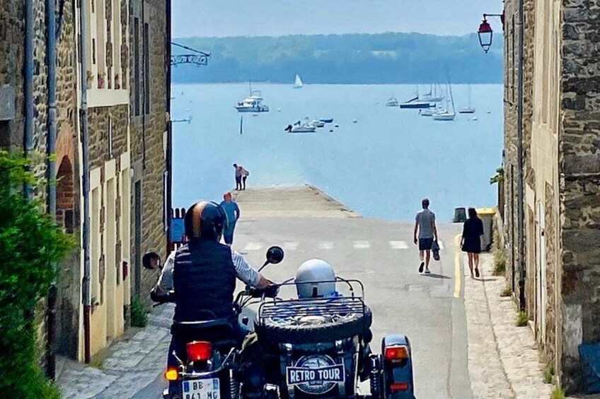 Saint Malo and Saint Suliac in Vintage Sidecar with Driver 1