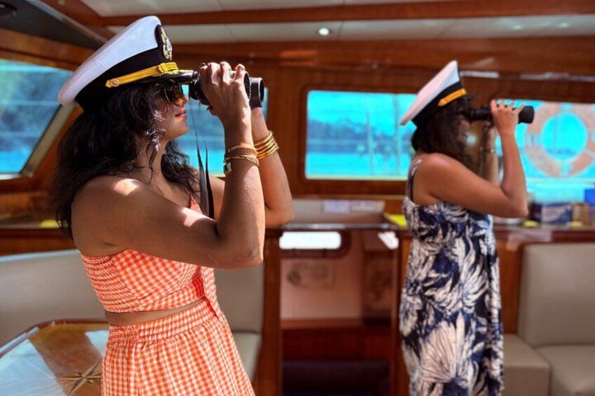 Small Group Tour in South Jeju including Yacht, Falls & Mt.Halla 4
