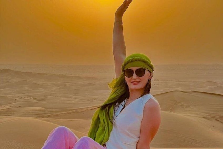 Dubai Red Dunes Desert Safari with Dinner, Camel, Shows & Pickup 5