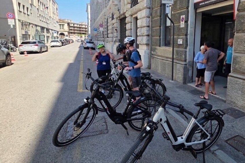 Trieste E-Bike Tour: Old Town, Miramare Castle and Gelato 3