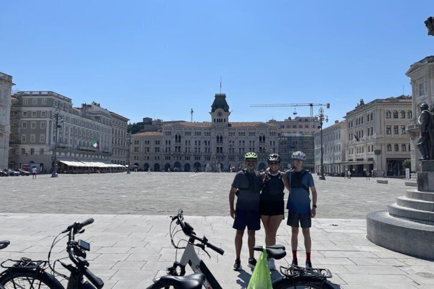 Trieste E-Bike Tour: Old Town, Miramare Castle and Gelato 3