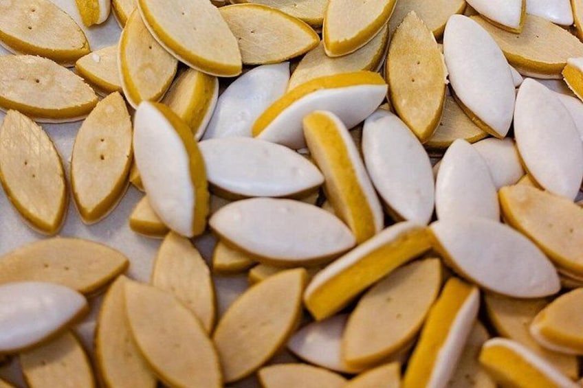 A collection of sliced almonds. 5