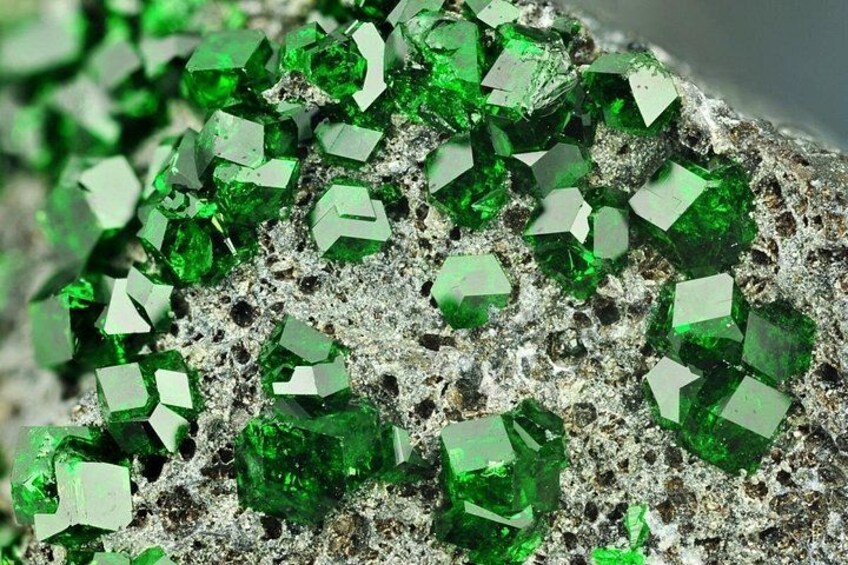 Emerald Jewelry Workshop 2