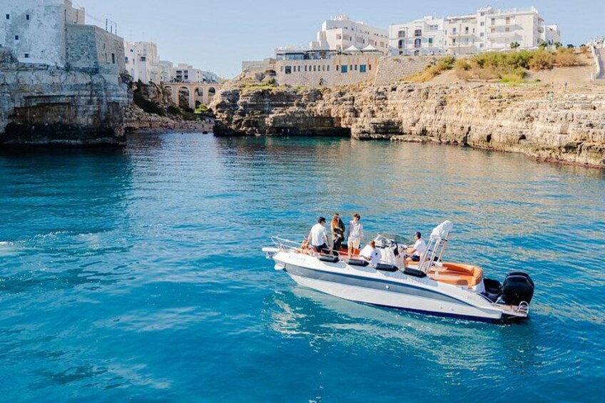 Boat Tour of the Polignano a Mare Coast with Aperitif 3