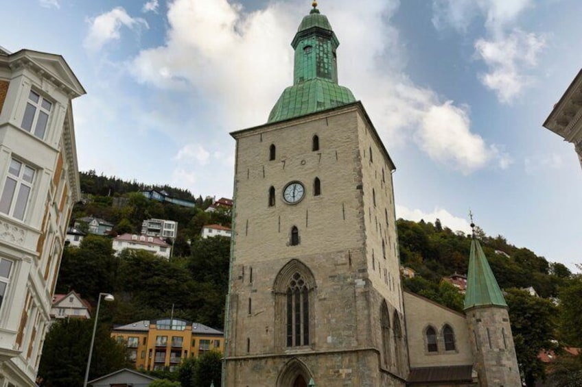 Bergen Scavenger Hunt & Highlights Self-Guided Walking Tour 4