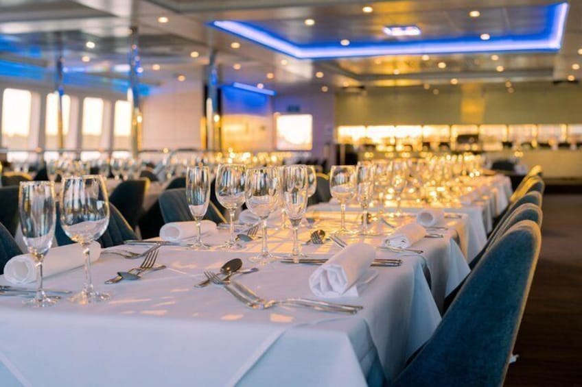 Sightseeing Buffet Lunch Cruise on Sydney Harbour 5