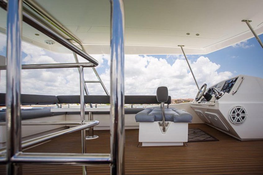 Tulum Yacht Charter with Snacks and Open Bar 2