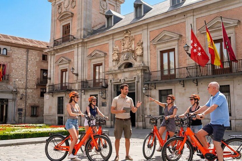 Madrid 2.5 Hour Historical Tour by Bike or E Bike 2