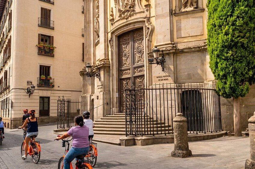 Madrid 2.5 Hour Historical Tour by Bike or E Bike 2