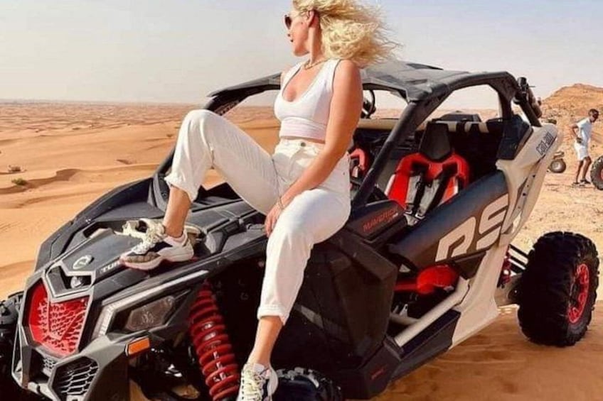 Abu Dhabi Evening Desert Safari with Live Shows and BBQ Dinner 3