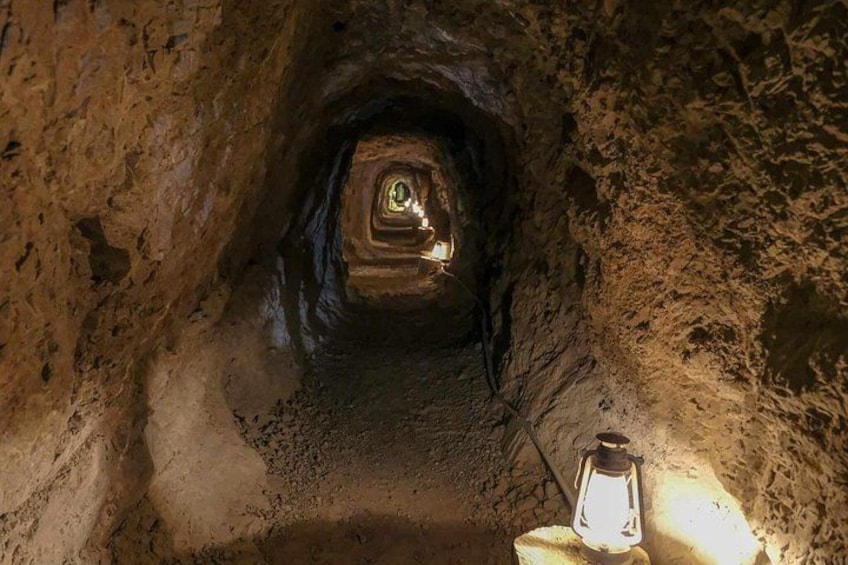 El Dorado Gold Mine & 7 Magic Mountains Tour 4
