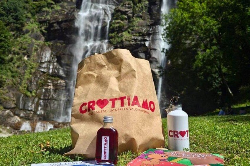 Valchiavenna: between crotti, nature, and local flavors 1