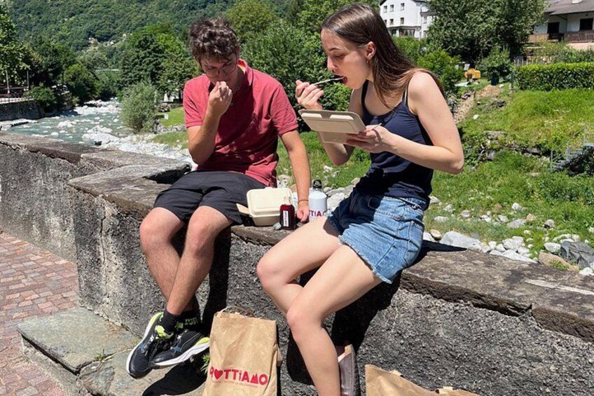 Valchiavenna: between crotti, nature, and local flavors 2