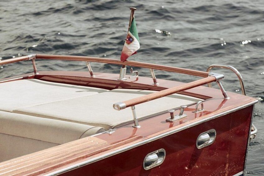 Private Lake Como Wooden Speedboat Tour with Aperitif 2