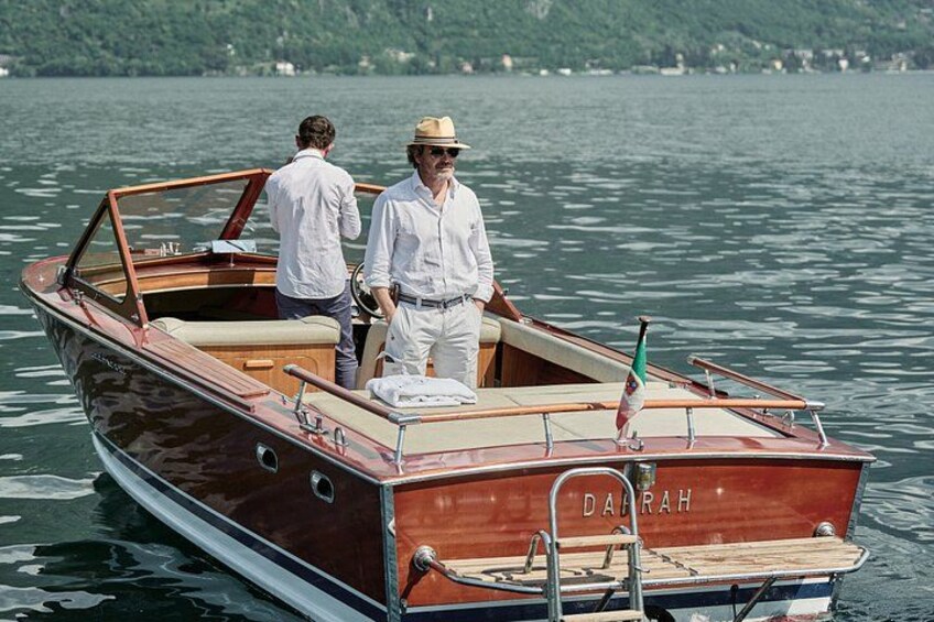 Private Lake Como Wooden Speedboat Tour with Aperitif 2