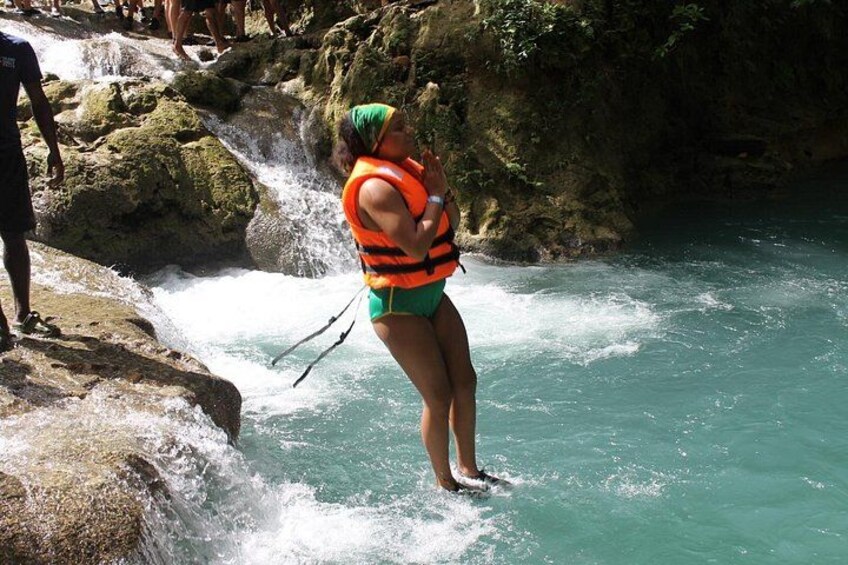 Blue Hole and River Tubing Ocho Rios 2