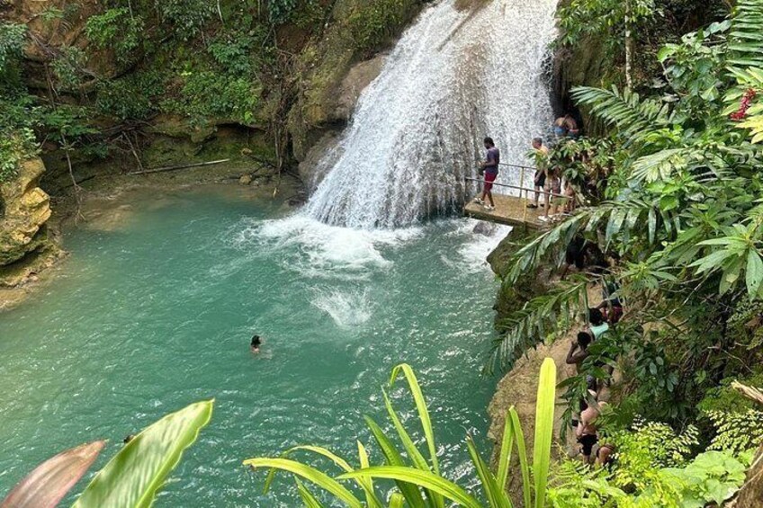 Blue Hole and River Tubing Ocho Rios 5