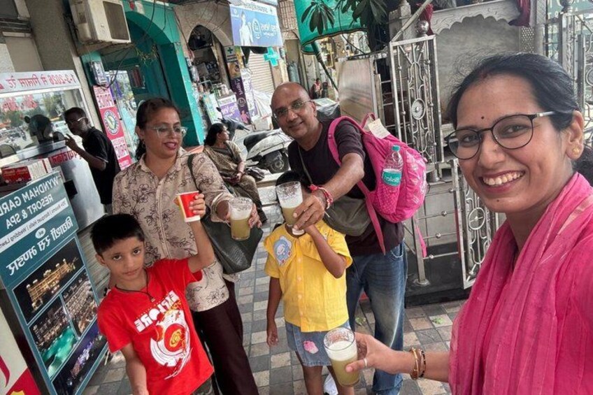 Udaipur: Old city Tuk Tuk Ride & Food Tour with Female guide 3