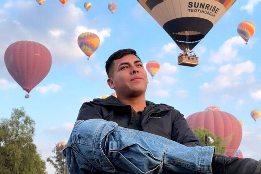 Balloon Flight with Pick-up plus Breakfast in Cueva 2