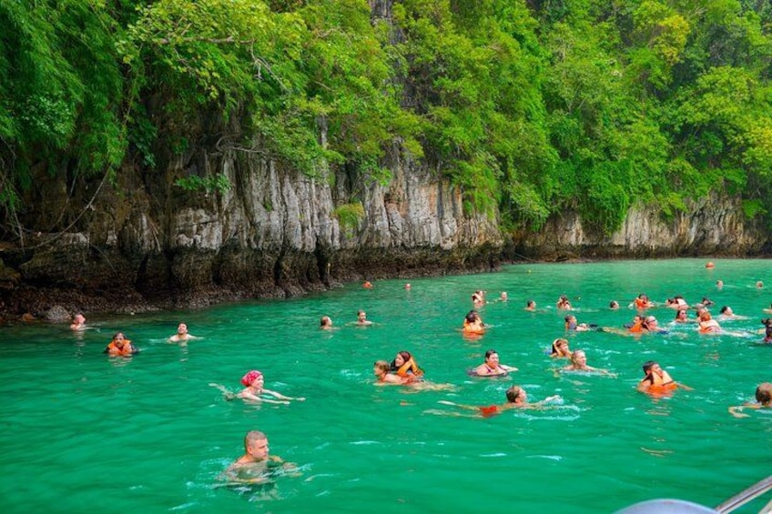 Phi Phi Bamboo and Maya Bay Snorkeling Tour from Phuket 3