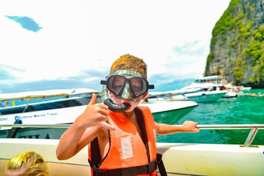 Phi Phi Bamboo and Maya Bay Snorkeling Tour from Phuket 4