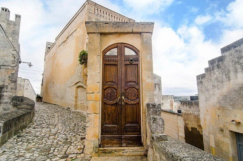 FAST TO MATERA: Guided Tour with bus, from Bari 4