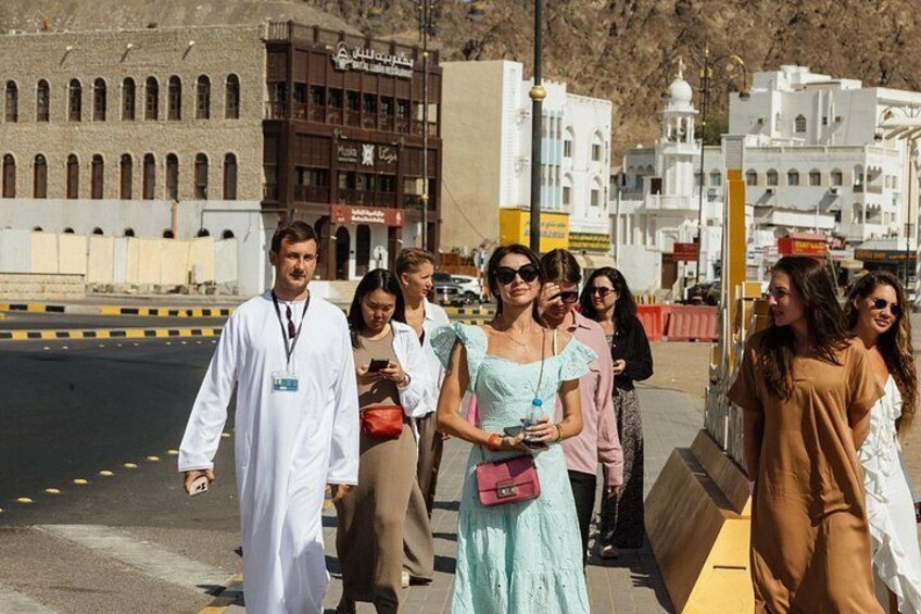 Muscat Guided Walking Tour of Corniche, Souq and Mutrah Fort 2