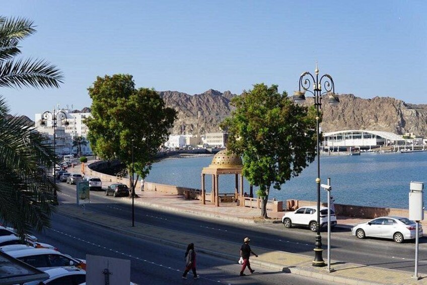 Muscat Guided Walking Tour of Corniche, Souq and Mutrah Fort 5